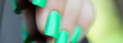 Зеленый чайник - China Glaze In the Lime Light (Neon)