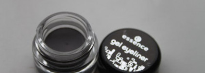 Подводка Essence Gel Eyeliner London Baby 02