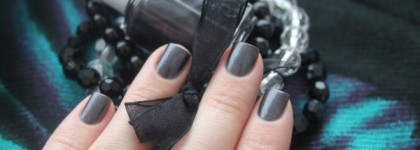 Капризный графит от Essie Over the top #624