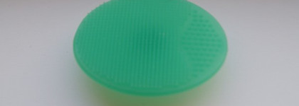 Инструмент для чистки лица и пор от Sephora Precision Pore Cleansing Pad