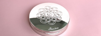 Guerlain Meteorites Compact Light-Revealing Powder Волшебная вуаль для придания отдохнувшего вида