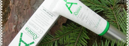 "Кожа статуи" (отзыв на Almea  Complete Corrector Cream (оттенок — light)многофункциональный крем для коррекции тона)