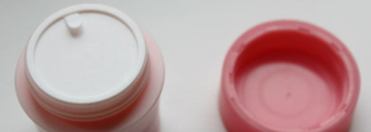 Два крема от российской марки "Новая заря" Крем для лица с розой  nouvelle etoile rose creme visage и крем для контура глаз с ароматом розы nouvelle etoile rose creme contour des yeux