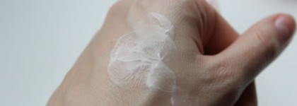 Два крема от российской марки "Новая заря" Крем для лица с розой  nouvelle etoile rose creme visage и крем для контура глаз с ароматом розы nouvelle etoile rose creme contour des yeux