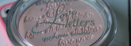 Нежнее нежного или Essence Love letters highlighter powder в оттенке 01 Love poem