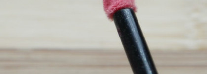 Loreal  Infaillible Lip Glosses в оттенке dazzle 213 "Pink party" из серии Dazzle