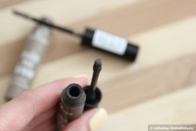 Essence eyebrow gel mascara