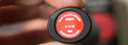 Краснее красного Sleek MakeUp True Colour Lipstick в оттенке OMG 784