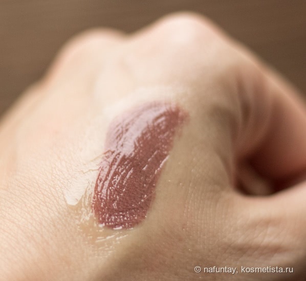 Жидкая матовая помада Velvetmatte Liquid Lipstick бренда LA Splash в оттенке Tiramisu