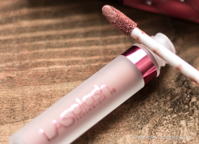 Жидкая матовая помада Velvetmatte Liquid Lipstick бренда LA Splash в оттенке Tiramisu