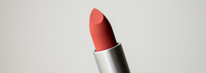 Она влюбила в себя с первого применения. Моя новая безоговорочная любовь MAC Powder Kiss