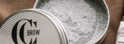 Как я ухаживаю за своими бровями, когда они хотят меня покинуть. 2 Простых шага к возвращению густоты бровей