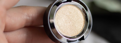 Мои тени-шайбочки MAC в оттенках Kiss of Klimt и Coquette