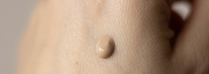 Его многие ругали, а я влюбилась - Увлажняющий тональный крем с коллагеном Enough