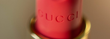 Моя покупка с закрытыми глазами. Или как не стоит выбирать оттенок помады вслепую. Gucci baume à lèvres в оттенке 2 No More Orchids