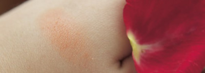 Румяна Blush Radiance в оттенке 02 от Yves Saint Laurent