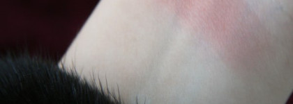 Румяна Joues Contraste в оттенке 71 Malice от Chanel