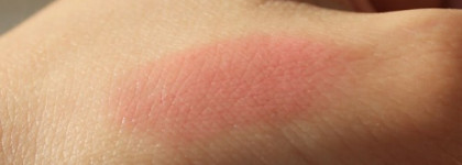 Прекрасная Chanel Rouge Coco Shine – Увлажняющая помада с блеском # 56 Chance