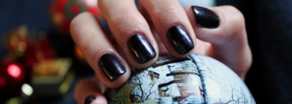 Зимняя ночь с OPI Nail Lacquer Light My Sapphire NL B60