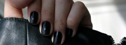 Околочернее околочерного - OPI Nail Lacquer Lincoln Park After Dark NL W42
