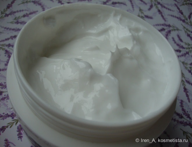 Ирисы в январе... очищающий крем для лица с ирисом Missha Flower Bouquet Iris Cleansing Cream