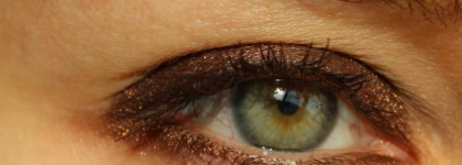 Тени на выход. Catrice Liquid Metal Eyeshadow #090 - Nougat It Right