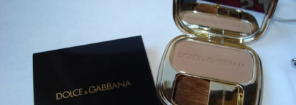 Ангельские щечки с румянами Dolce & Gabbana Luminous Cheek Colour The Blush 22 Tan и 35 Delight