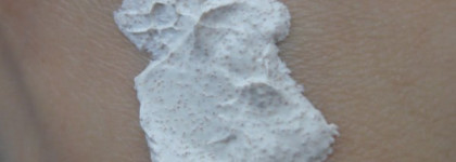 Уход за кожей лица: пилинг, гоммажи и варежка