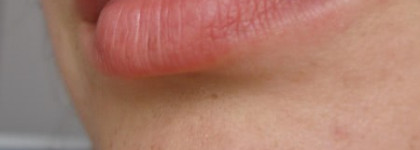 Частый гость на Косметисте - тинт от Tony Moly Cat Chu Wink в оттенке №1 Cherry Pink