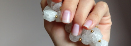 Anny  nail polish - no more yellow nude