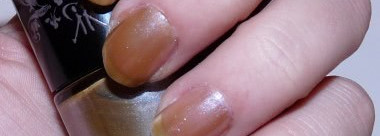 Catrice Revoltaire C02 Attracting Camouflage