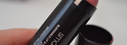 Универсальное кремовое средство для губ и щек от Smashbox в оттенке beverly hills blush