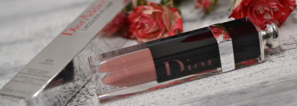 Лаковая помада-тинт Dior Addict Lacquer Plump в оттенке 426 Lovely-D