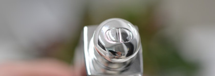 Лаковая помада-тинт Dior Addict Lacquer Plump в оттенке 426 Lovely-D