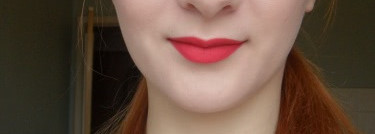 Скажи весне "Да" с новой помадой Pupa Navy Chic Miss Pupa Velvett Matt Lipstick 002 Cranberry Red