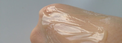 Увлажняющая маска для лица Loccitane Instant hydration mask with organic Angelica water and essential oil