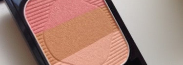 Shiseido Face Color Enhancing Trio RD 1 (Apple) Румяна с шелковистой текстурой и эффектом сияния