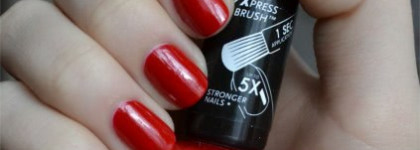 Rimmel 60 seconds #318 Stand to attention