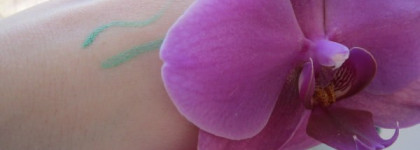 Catrice Liquid Shimmer Eye Liner C01 "Take it Mint" Extreme Long Lasting