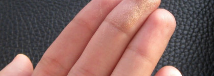 Shimmer Brick Compact от Bobbi Brown в оттенке Pink Quartz - еще одна любимая сверкалка