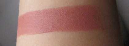 Два нюда  - МАС Matte Lipstic Velvet Teddy, MAC Amplified Creme Lipstick Blankety