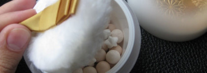 Рождество в октябре с Guerlain Meteorites Flocons Enchantes Poudre Sublimatrice Light-Enhancing Powder