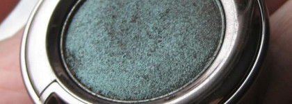 Любимый русалочий дуохром Urban Decay Eyeshadow в оттенке Lounge