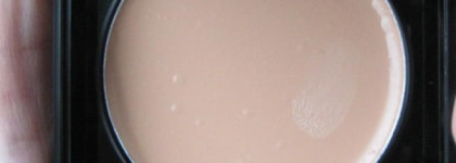 Пудра MagRuss Silk Touch Excellent compact foundation twin set 03 и взрывоопасная алая Magruss Crystal Shine Lipstick Royal Rouge 07