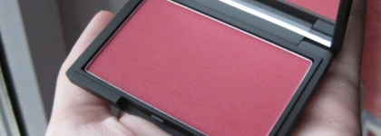 Ягодныe румяна Sleek MakeUp Blush в оттенке Flushed 935