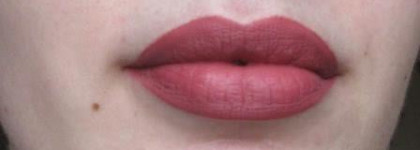 Два экземпляра The Balm Meet Matt(e) Hughes Charming и Adoring