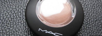 Кто искал аналог #05 Beige Violet от Armani? MAC Mineralize Blush Cosmic Force