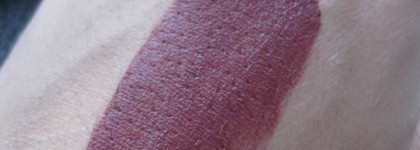 Легкая бархатистая вуаль NYX Liquid Suede Cream Lipstick Vintage