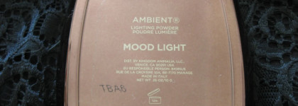 Пост обожания. Hourglass Ambient Lighting Powder Mood Light