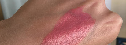 С чистой совестью можно носить коралловые оттенки! Guerlain Kiss Kiss Le rouge Cream Galbant в оттенке 570 Coral